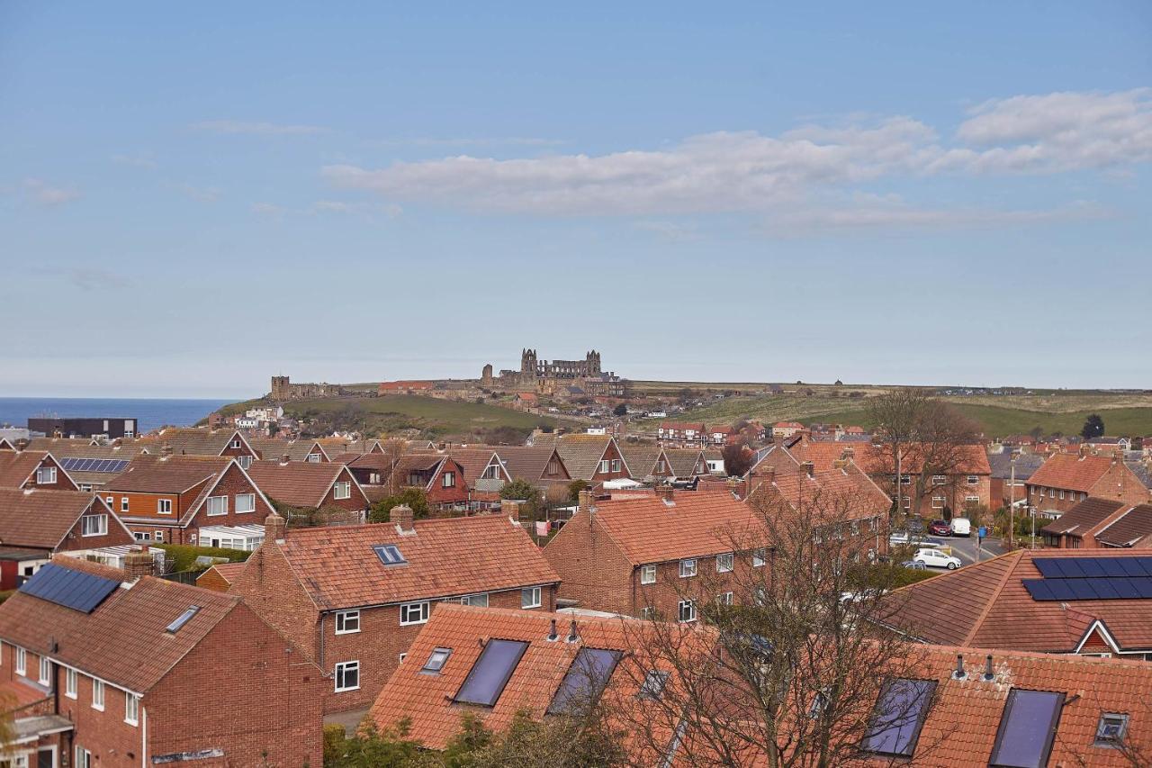Host & - Cooks * Whitby